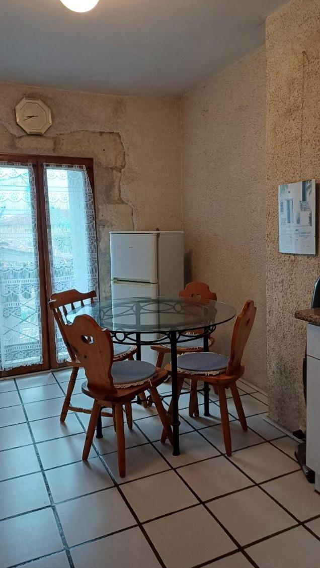 Chaleureux Dans Maison En Pierre *